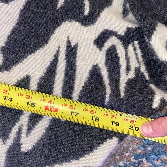 💎RARE💎Awesome Italian FREDO Eagle Sweater, Size Medium - Picture 7 of 7